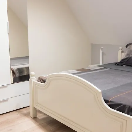 Vakantiehuis Maison Charmante A + Jardin *